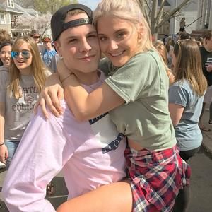 Meet your Posher, Elizabeth